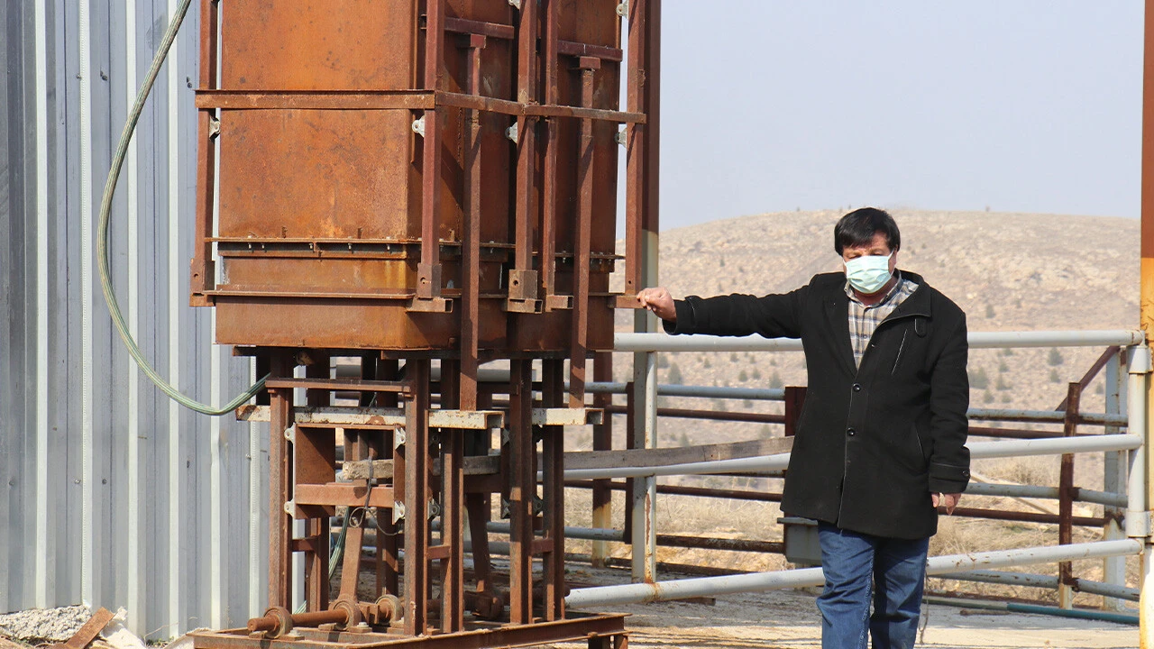 Teknoloji meraklısı vatandaş, sudan elektrik üreten cihaz geliştirdi