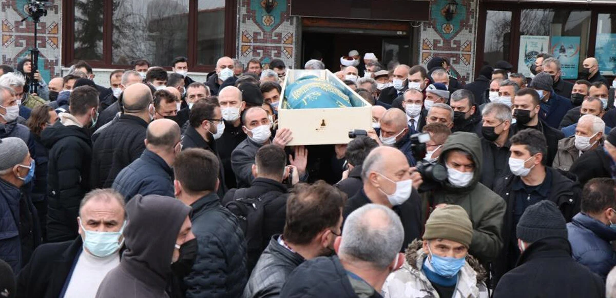 Bakan Soylu'nun dayısı son yolculuğuna uğurlandı