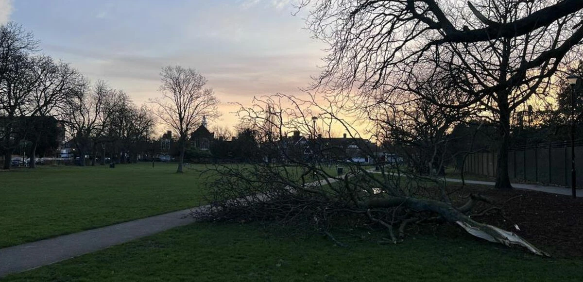 Avrupa'yı Zeynep vurdu: Saatte 196 km'ye ulaştı, 10 kişi hayatını kaybetti