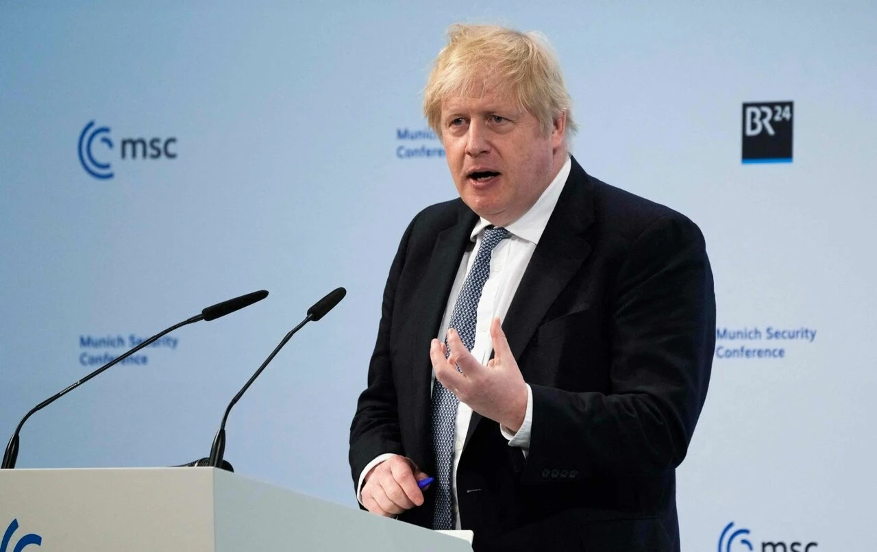 İngiltere Başbakanı Boris Johnson Rusya'ya yaptırımları açıkladı