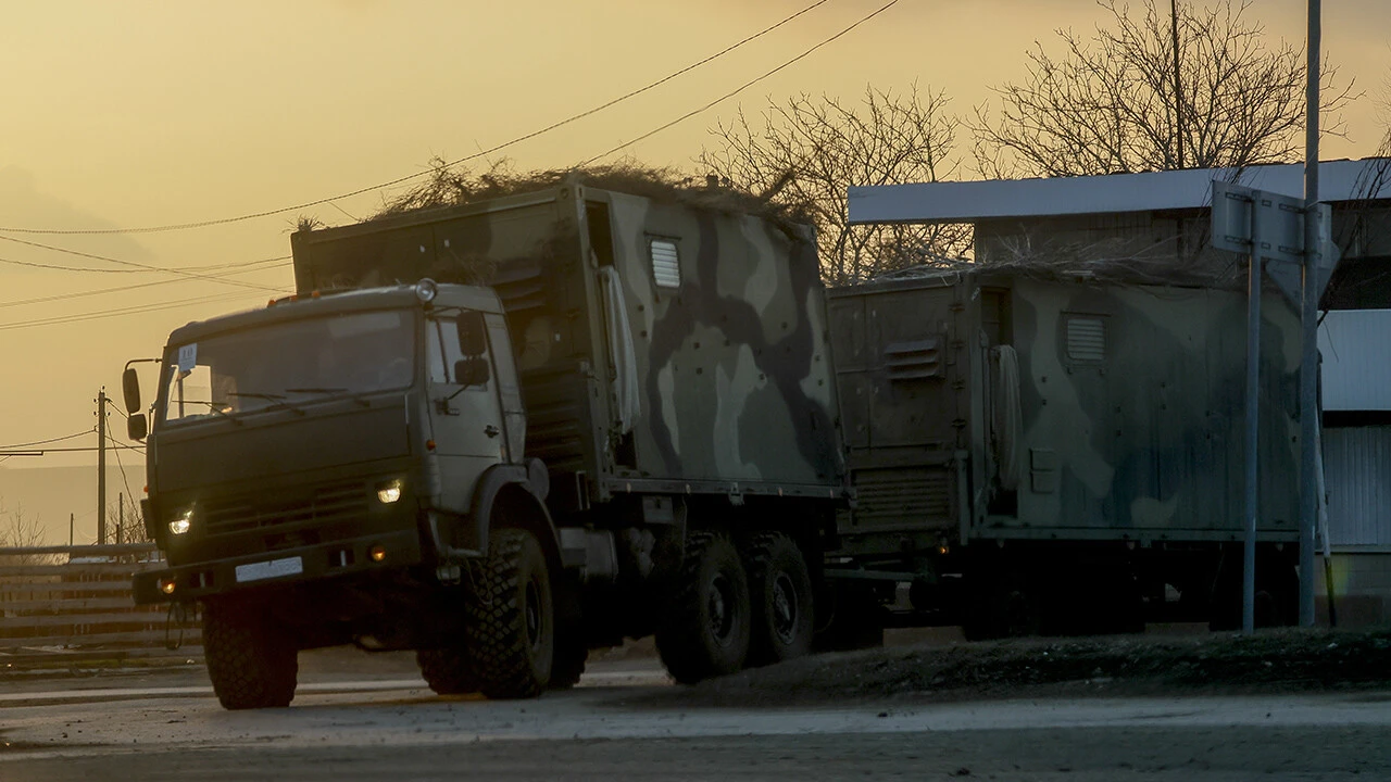 Rus ordusuna ait tanklar Donbas'ta görüldü! Ayrılıkçılar Putin'den askeri yardım istedi
