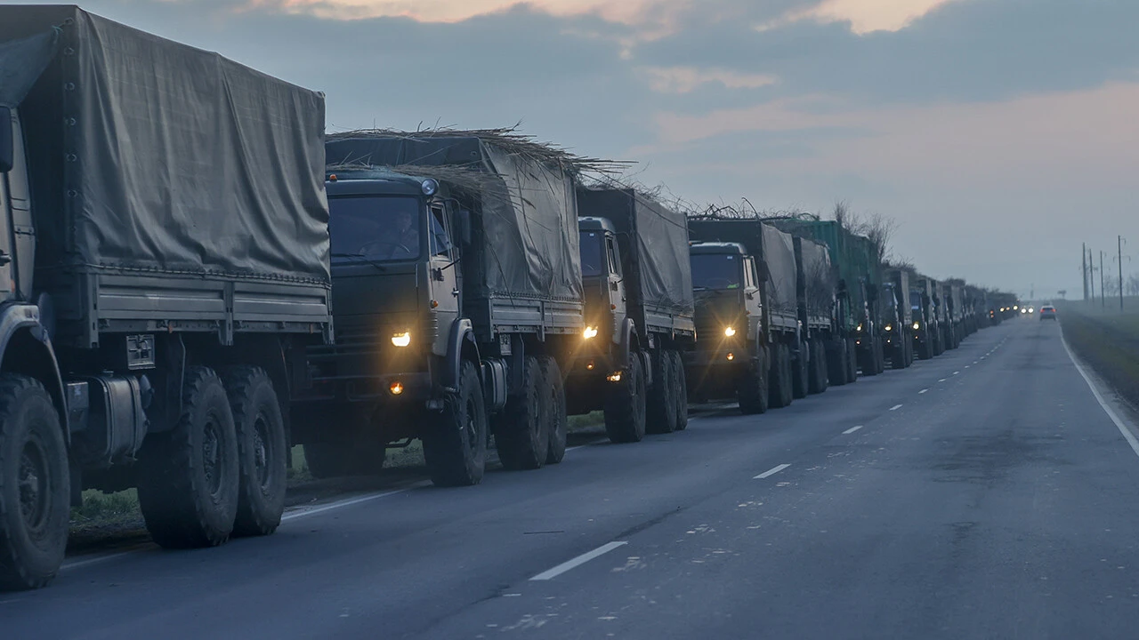 Rus ordusuna ait tanklar Donbas'ta görüldü! Ayrılıkçılar Putin'den askeri yardım istedi