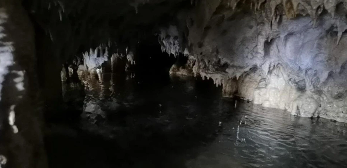 Hayvan otlatan besiciler bulduklarında hayrete düştü: Bursa'da binlerce yıllık mağara keşfedildi