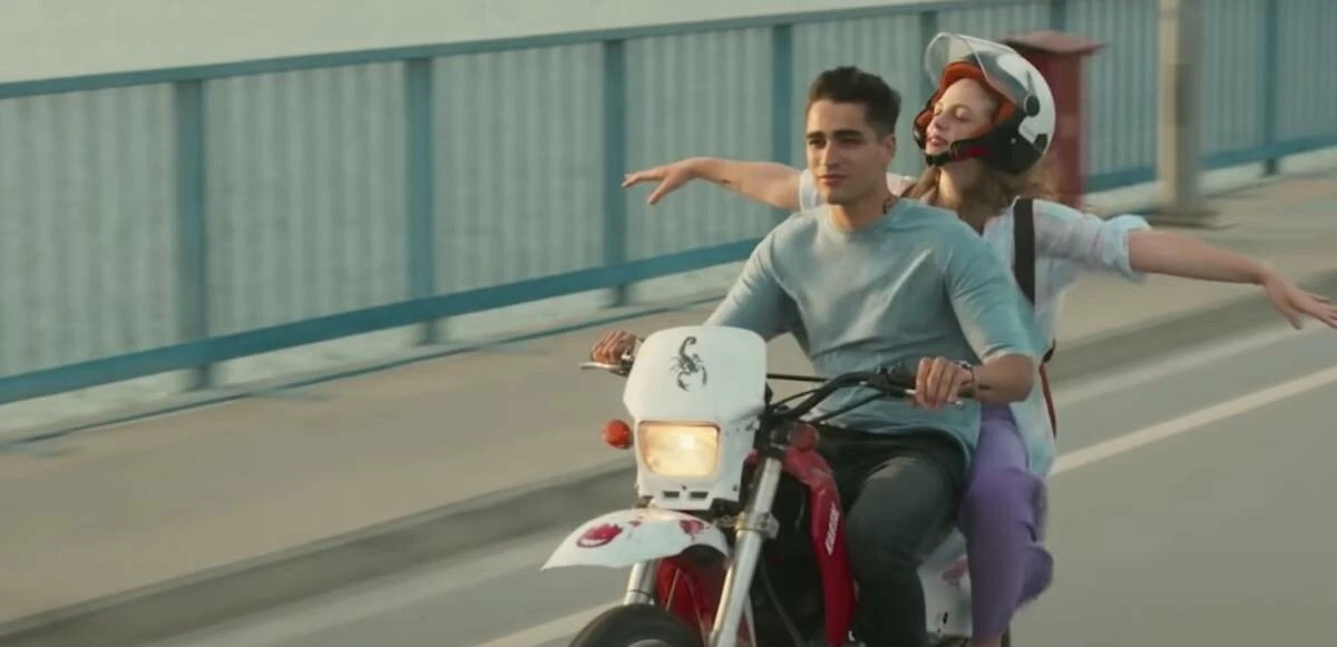 Ufo filmi konusu ne, oyuncuları kim? İpek Filiz Yazıcı'nın yeni filmi Ufo Netflix'te