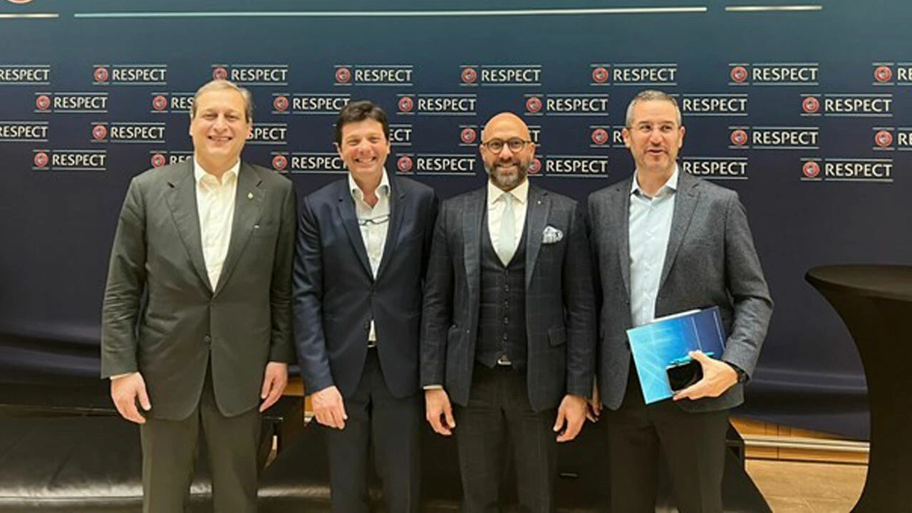 Burak Elmas, UEFA Başkanı Aleksander Ceferin ile görüştü