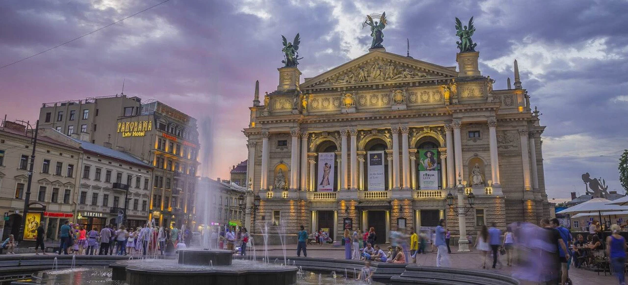 Lviv nerede, haritadaki yeri neresi? Polonya'ya sınırı olan Lviv'de siren sesleri yükseliyor!