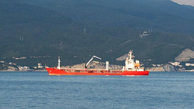 Fransa yaptırımı uyguladı, Rus kargo gemisine Manş Denizi'nde el koydu