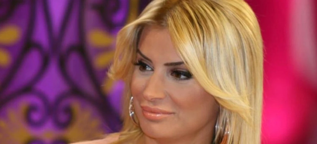 Songül Karlı kimdir, kaç yaşında, nereli? Songül Karlı son hali ile büyük beğeni topladı!