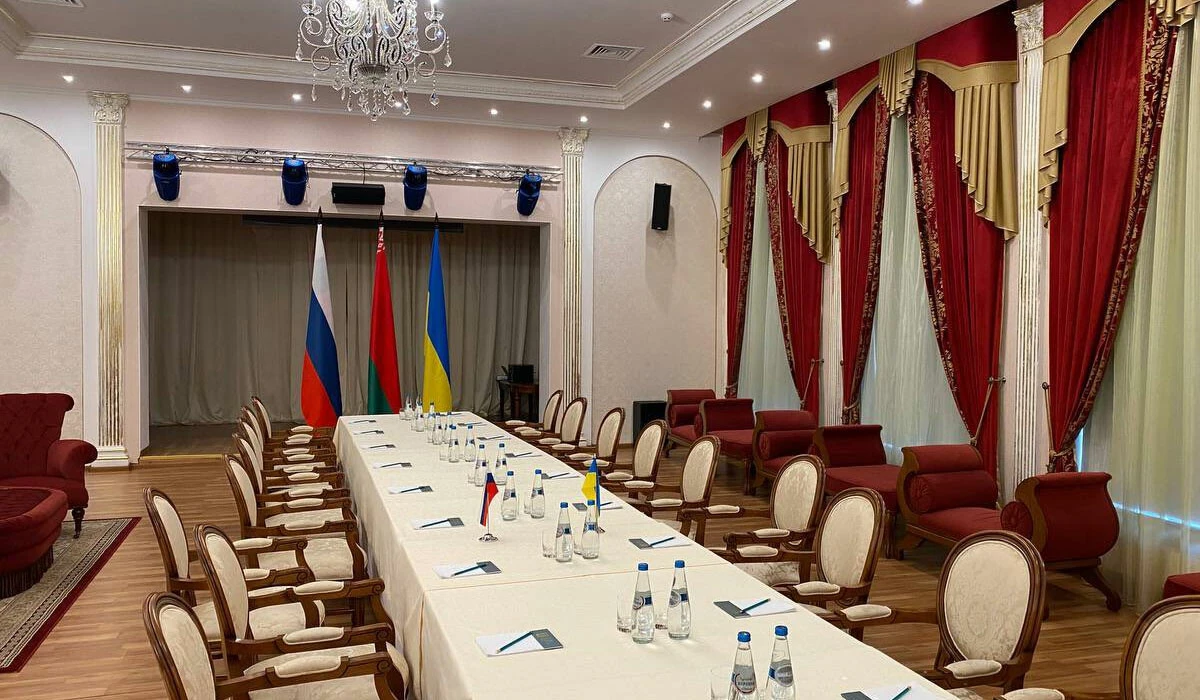 Rusya-Ukrayna müzakereleri başladı: Dünyanın gözü Belarus'ta