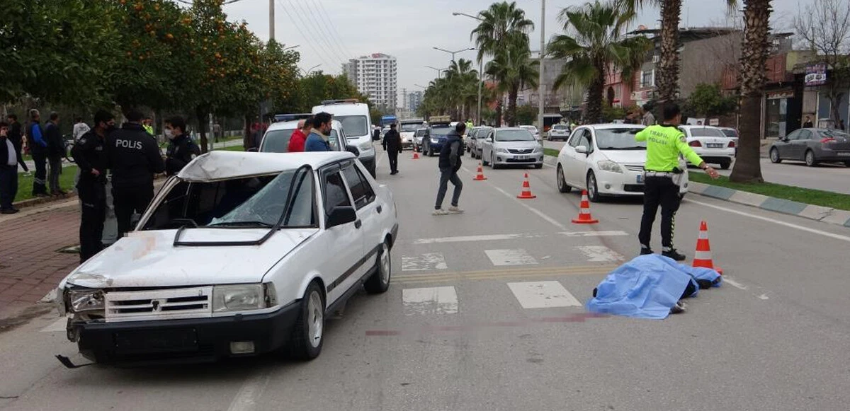 Çocuklarıyla birlikte cesedi görmek için birbiriyle yarıştılar
