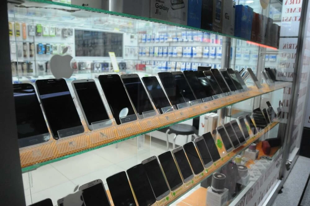 Yargıtay'dan açıklama geldi: Cep telefonu yerine salatalık gönderenler için emsal karar