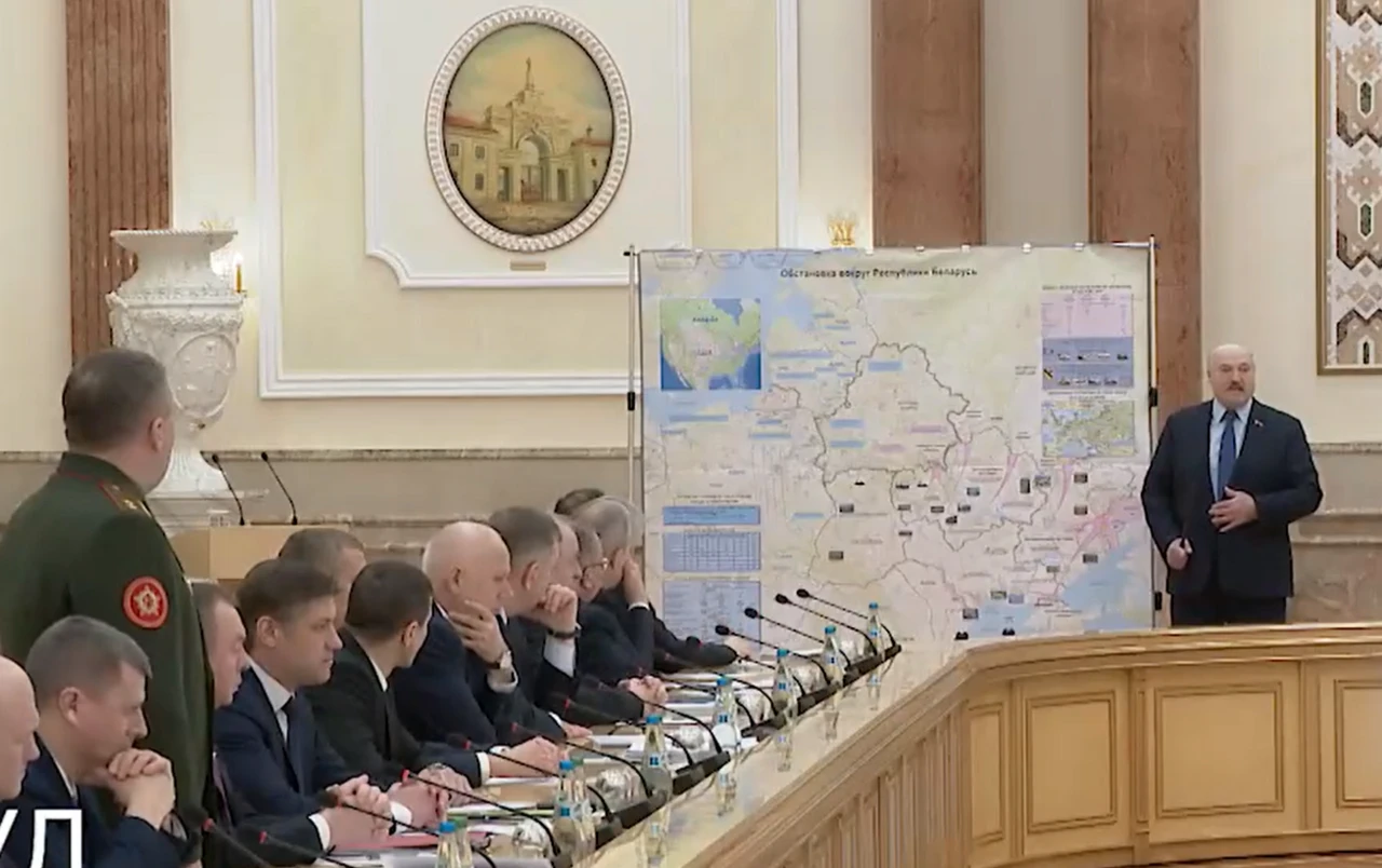 Belarus Devlet Başkanı Lukaşenko BM'de yanlışlıkla ifşaladı: Rus birliklerin hareket yönünü gösterdi