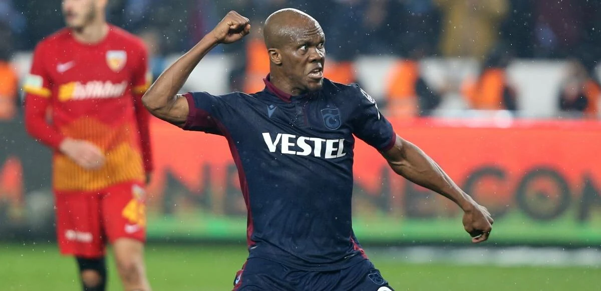 Anthony Nwakaeme kimdir, kaç yaşında? Fırtınanın yıldızı Nwakaeme hangi mevkide oynuyor?