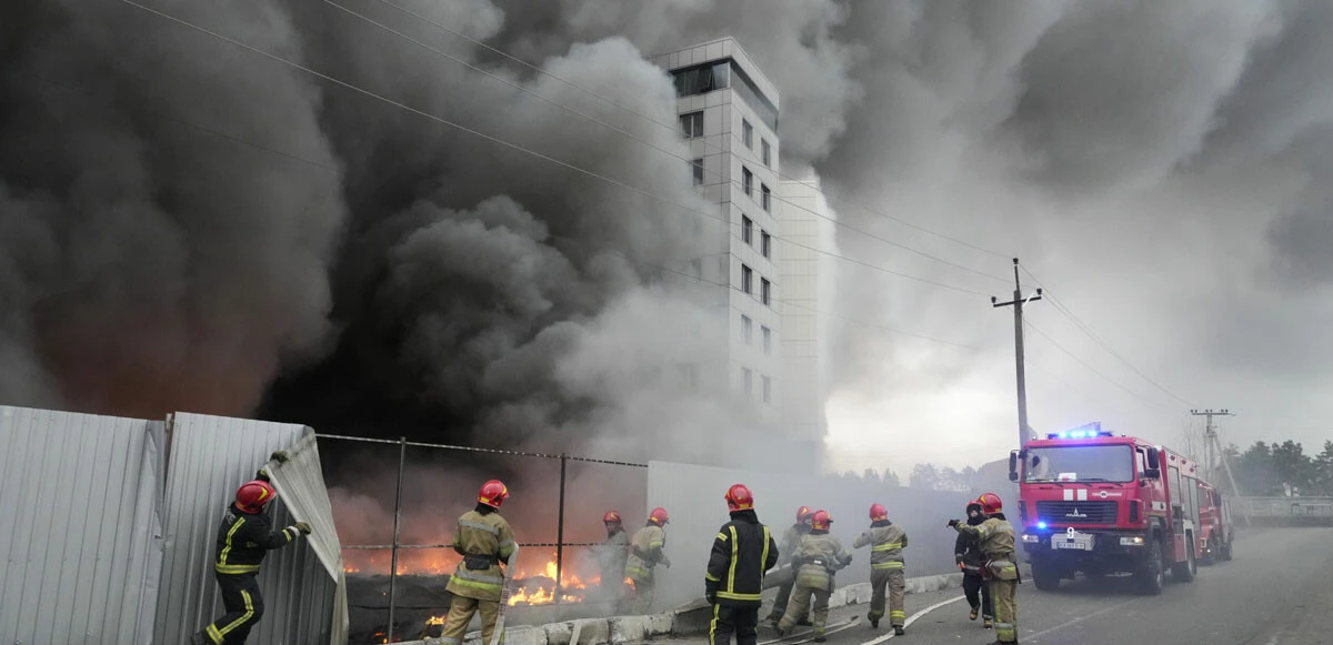 Rusya, Avrupa'nın en büyük nükleer santrali Zaporijya'ı bombaladı: Patlarsa Avrupa'nın sonu olur