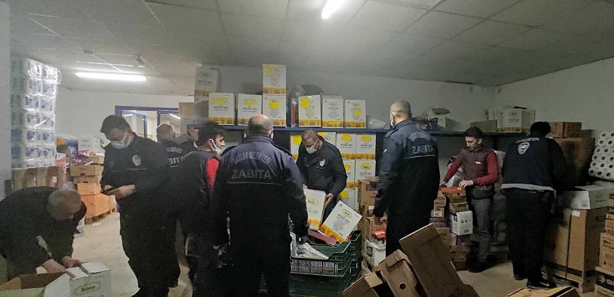Ayçiçek yağını raftan kaldırıp depoya sakladılar! Stokçulara gece baskını