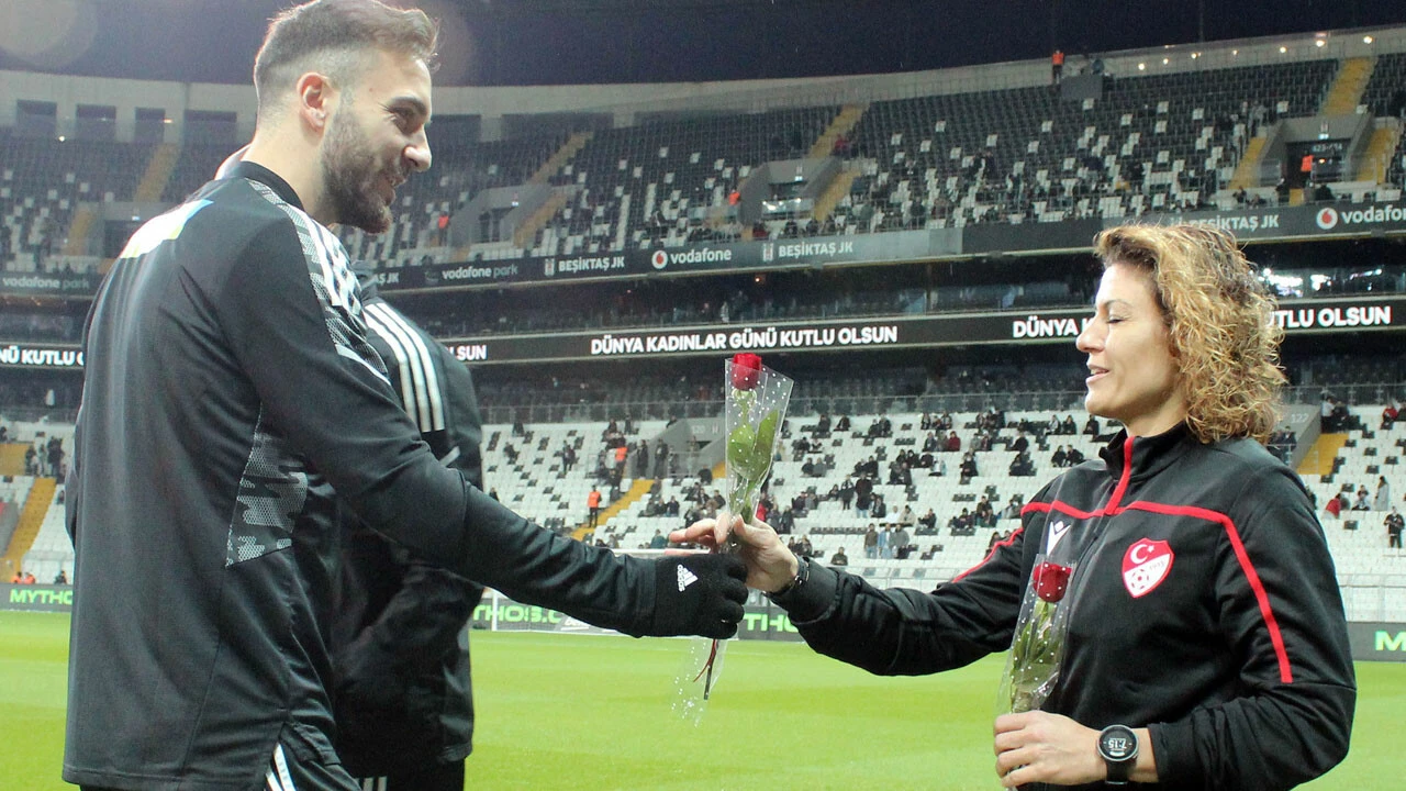 Gol düellosunda kazanan çıkmadı! Maç sonucu: Beşiktaş 2-2 Başakşehir