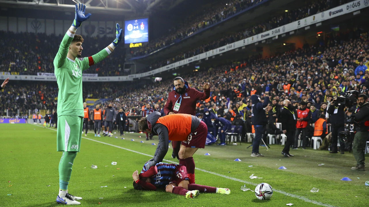 Fenerbahçe'ye ceza kapıda: PFDK'ya sevk edildi