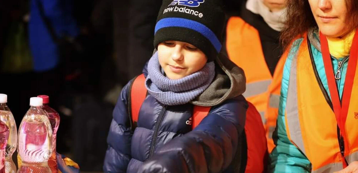 Ukraynalı çocuk kilometrelerce yol kat ederek Slovakya’ya geldi