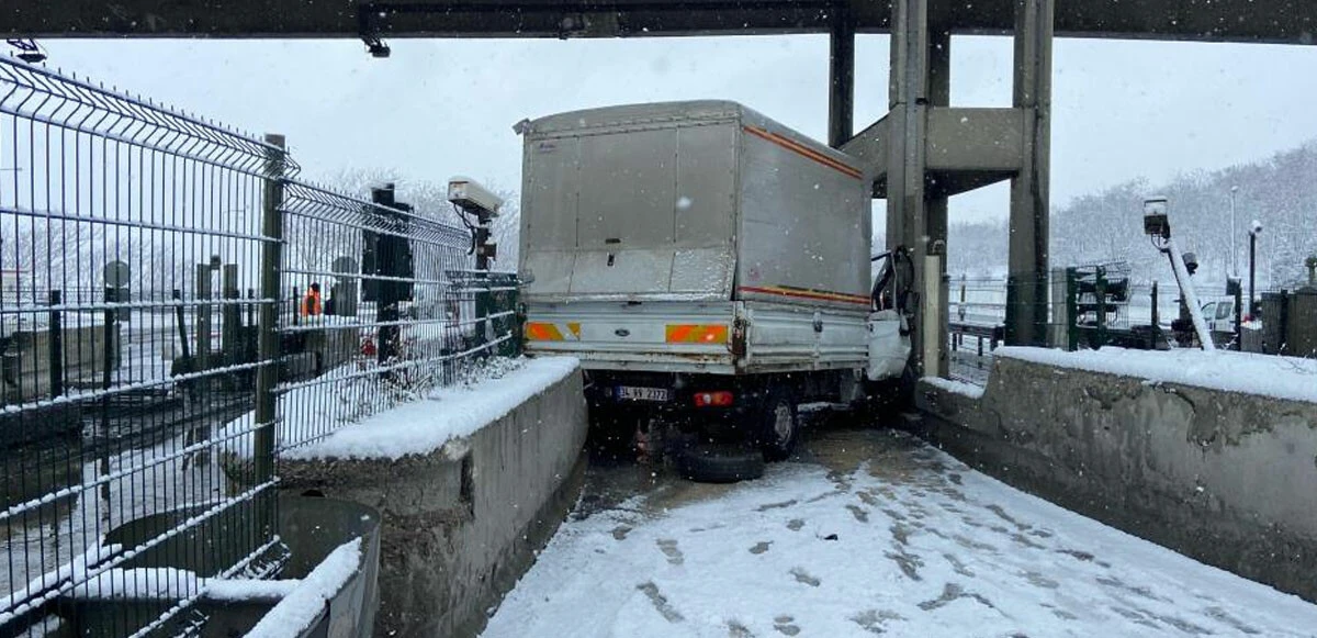 Son dakika: İstanbul beyaza büründü: Bazı bölgelerde kar kalınlığı 20 santime ulaştı