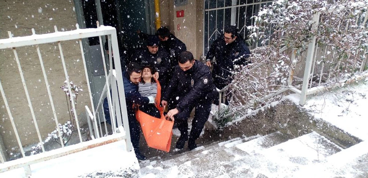 Akraba dehşeti: Üvey teyzesini canice öldürdü