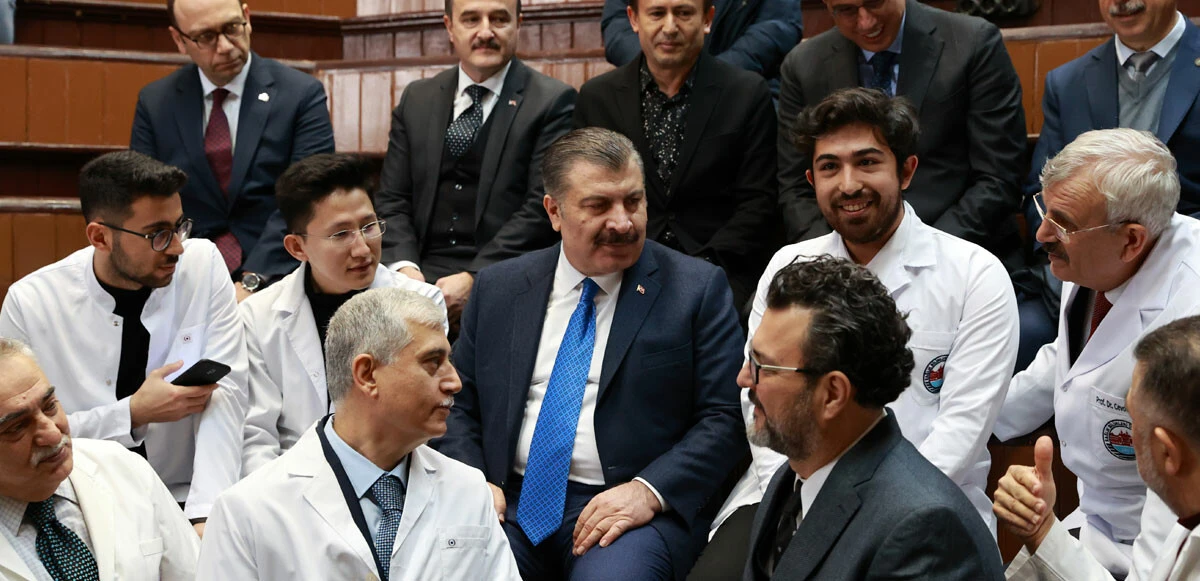 Bakan Koca'dan 14 Mart Tıp Bayramı mesajı: Devletimiz sizler için en iyisini yapmaya çalışıyor