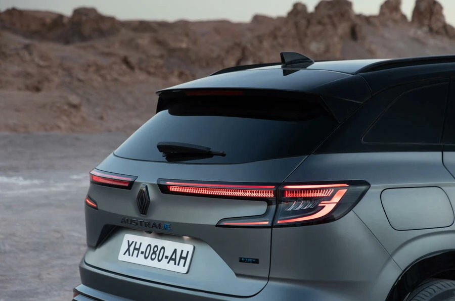 Renault, Kadraj’ın yerini alacak yeni Austral modelini gözler önüne serdi