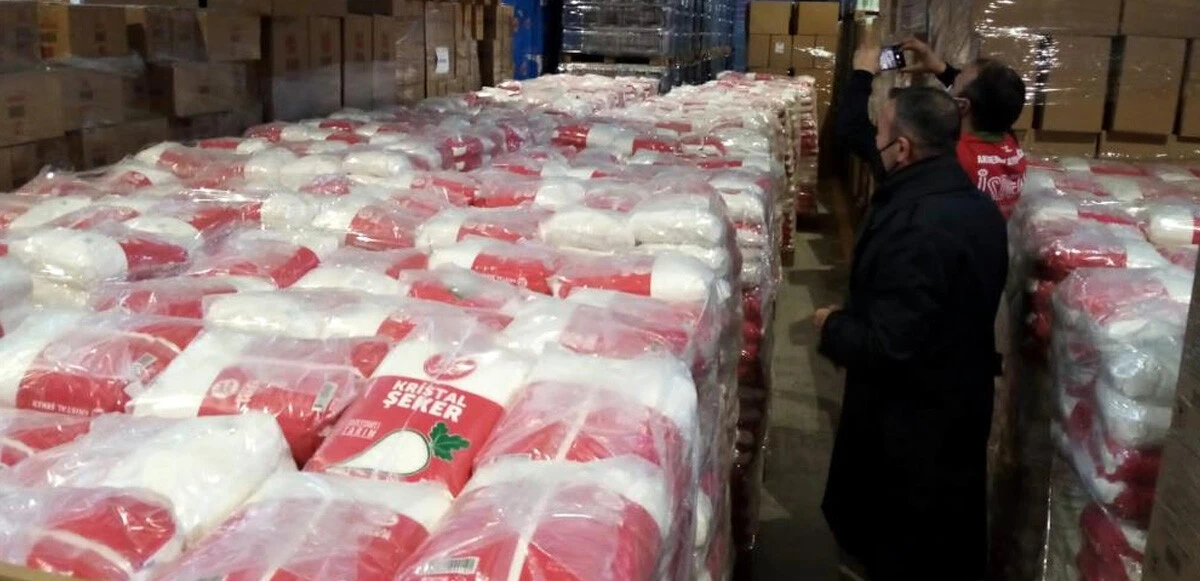 Raflarda olmayan toz şeker depolardan çıktı