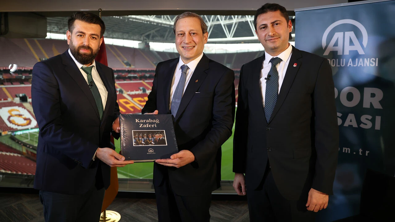 Galatasaray, Kulüpler Birliği'nden ayrılacak mı? Burak Elmas açıkladı