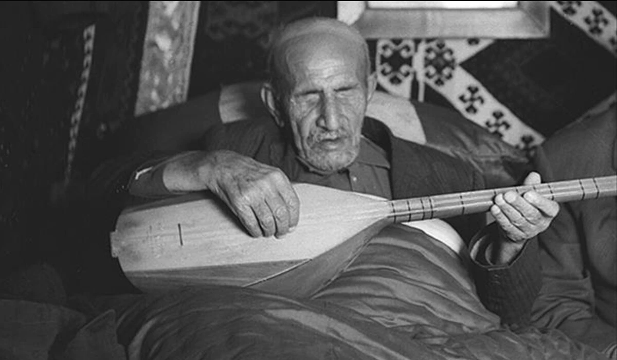 Aşık Veysel kimdir, türküleri ve eserleri nelerdir? Aşık Veysel ölüm yıldönümünde anılıyor