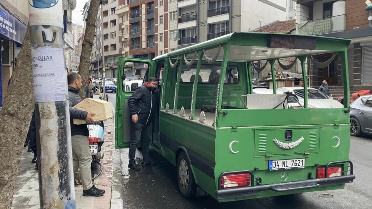 Annesinin emzirip uyuttuğu 4 aylık bebek yatağında ölü bulundu