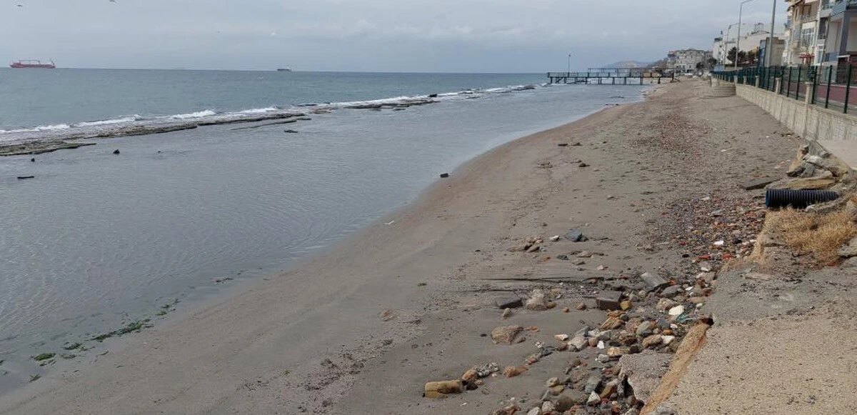 Sular çekildi, kral yolu ortaya çıktı