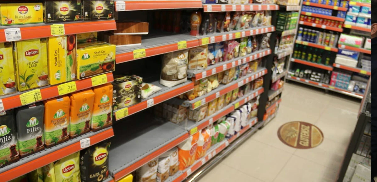 Dev zincir markette kilolarca şeker depodan çıktı