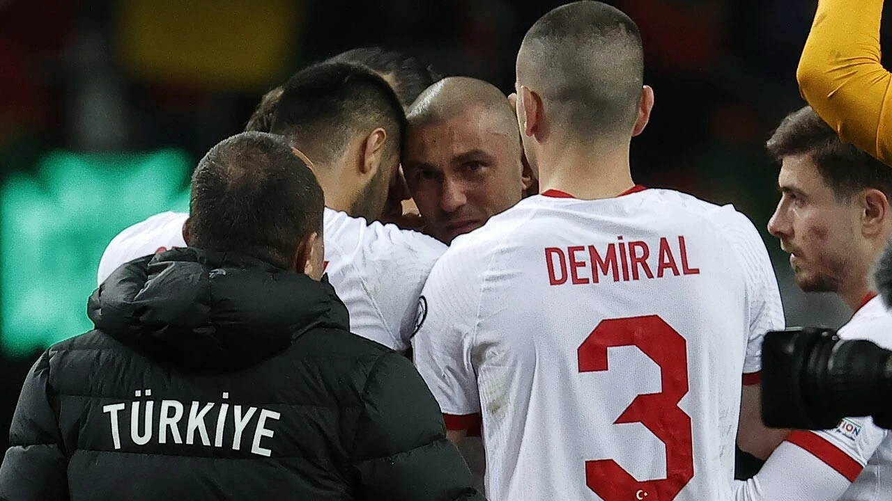 Burak Yılmaz'dan sürpriz karar: Geri dönüyor...