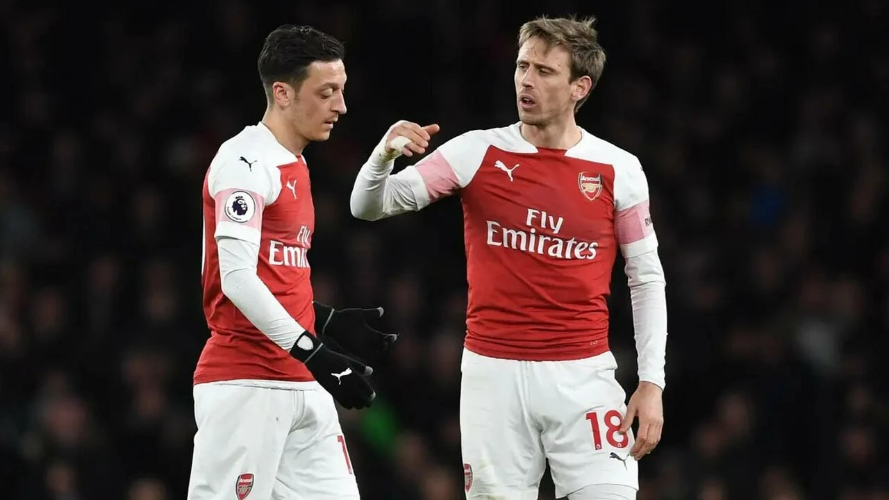 Eski takım arkadaşından Mesut Özil sözleri: Herkesle sorunu var
