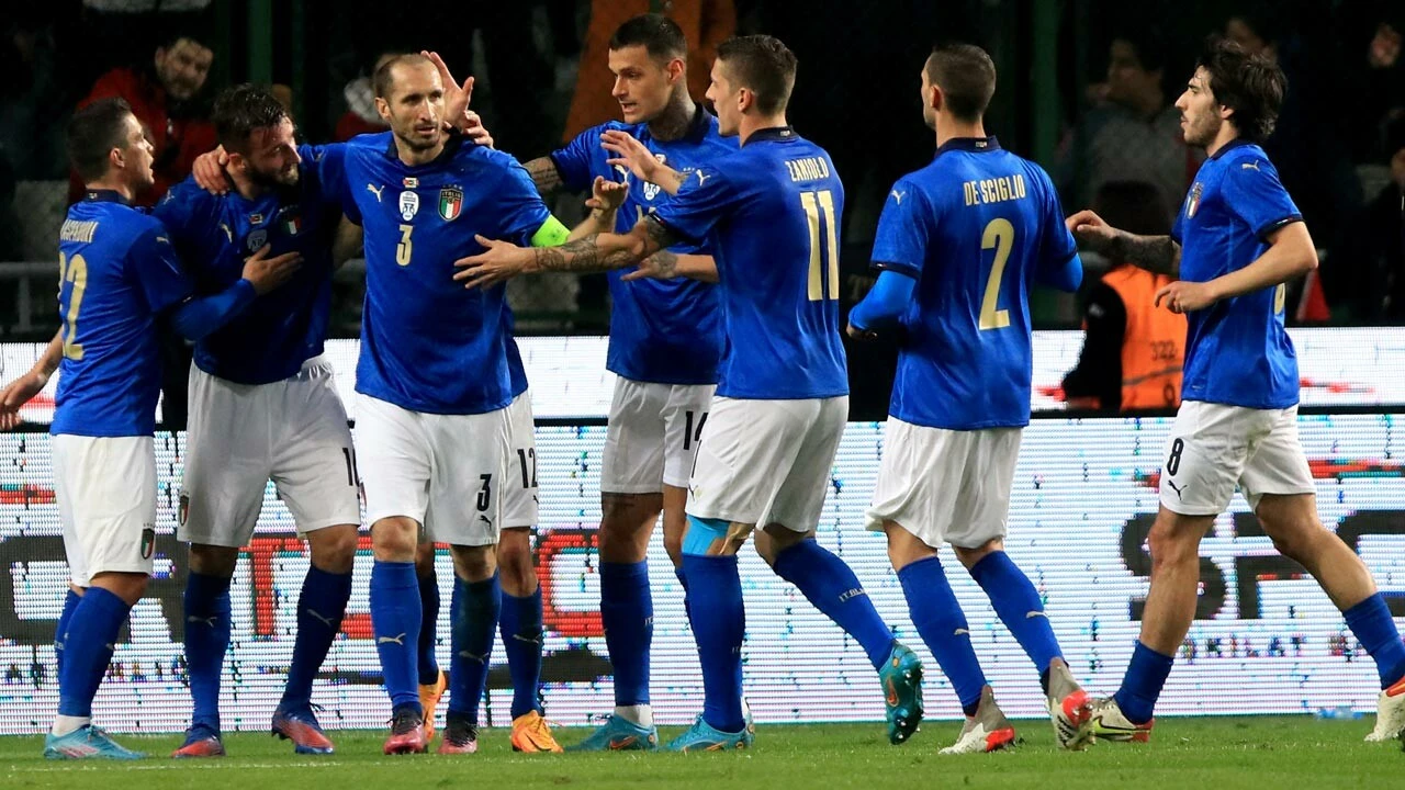 Milli Takım son Avrupa şampiyonuna diş geçiremedi! Maç sonucu: Türkiye 2-3 İtalya