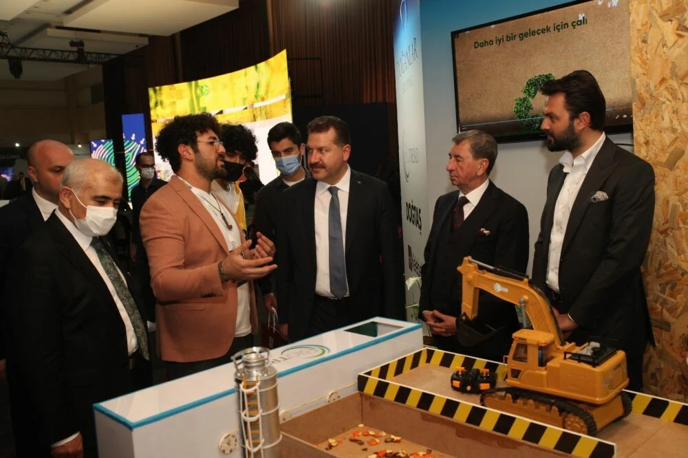 Doğanlar Holding Eko İklim Zirvesi’nde 'Doğa' sponsoru oldu