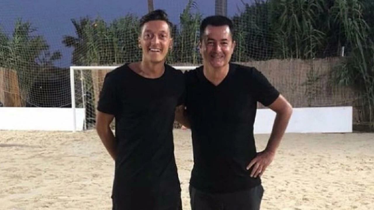 Mesut Özil'in yeni takımı belli oldu