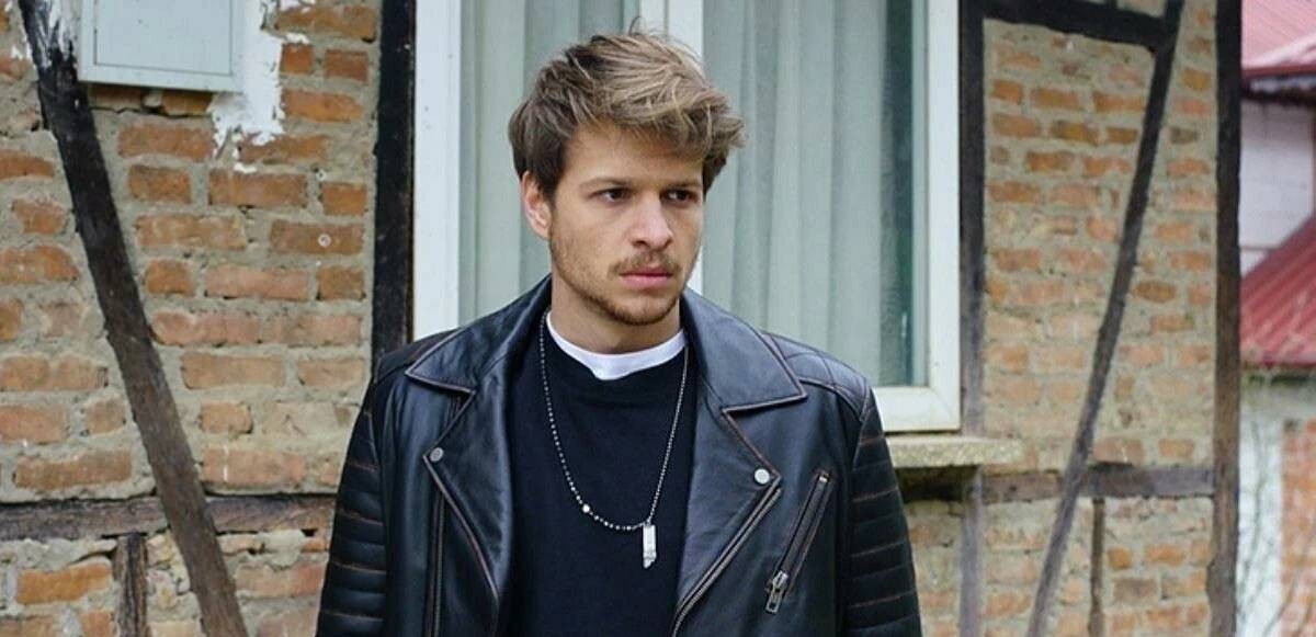 Oyuncu Burak Yörük’ten trafikte magandalık! Tartıştığı İETT şoförüne saldırdı, işlem bile yapılmadı