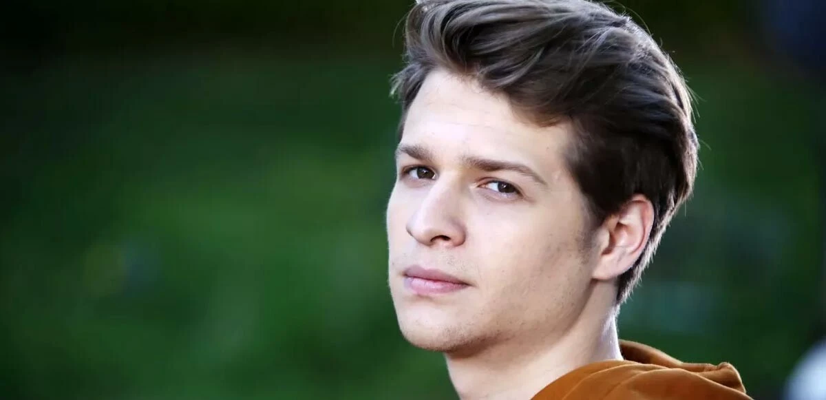 Oyuncu Burak Yörük’ten trafikte magandalık! Tartıştığı İETT şoförüne saldırdı, işlem bile yapılmadı