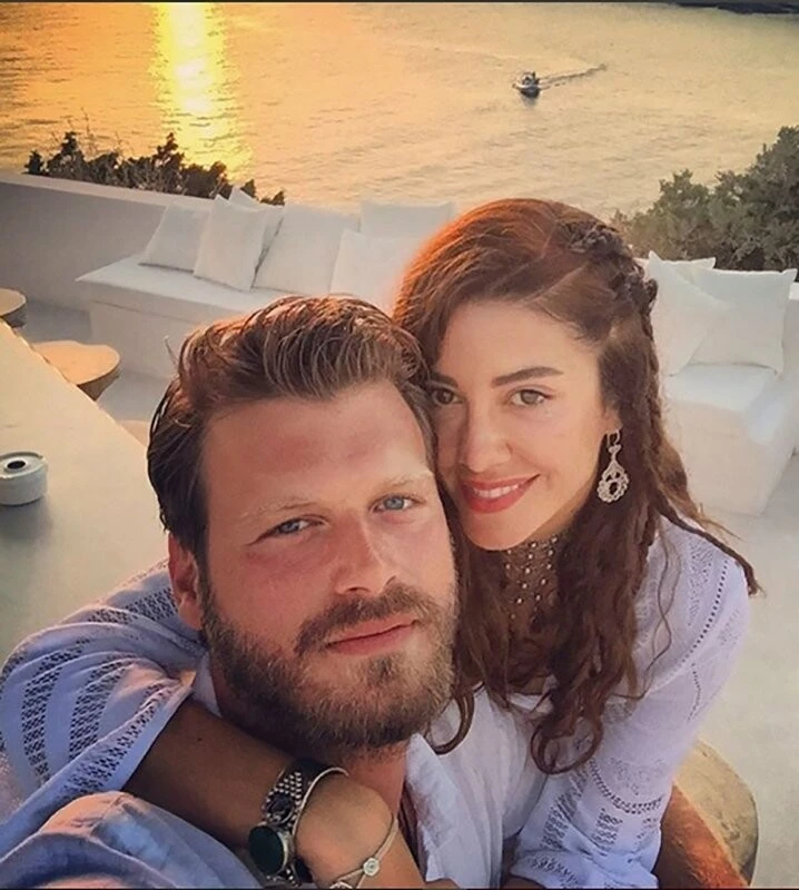 Kıvanç Tatlıtuğ kendi dizisinden etkilendi! Başak Dizer'le bebeğinin ismine karar verdiler