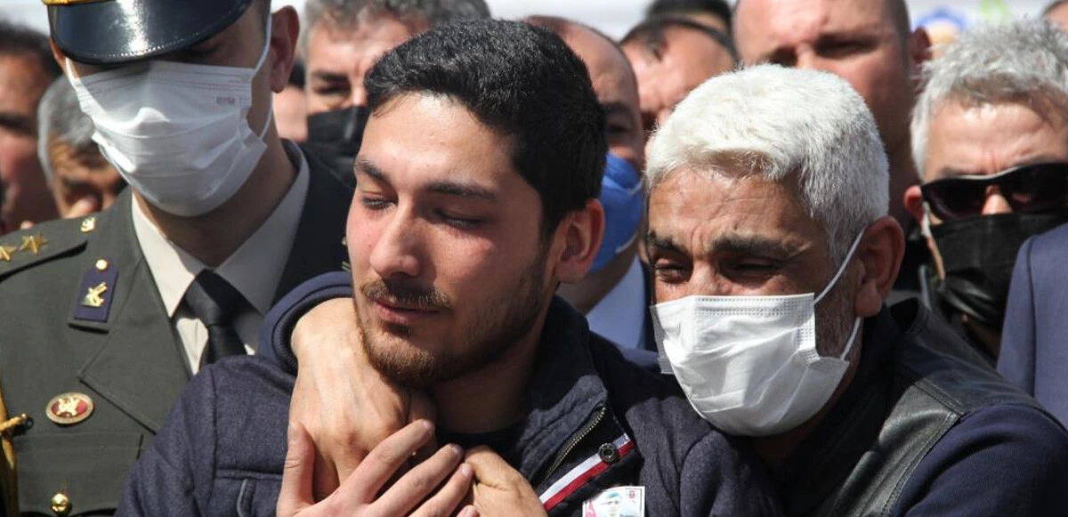 Şehit asteğmen son yolcuğuna uğurlandı