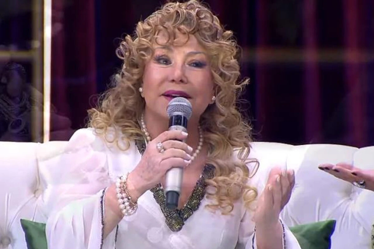 Bedia Akartürk kimdir, kaç yaşında? Yıllara meydan okuyan Bedia Akartürk görenleri hayran bıraktı