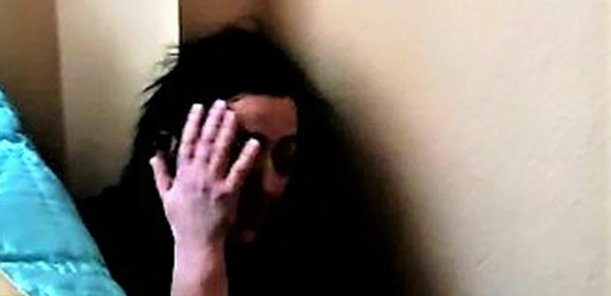 Elleri ile büyüttükleri kız 40 yıl sonra yaşlı çifti soydu