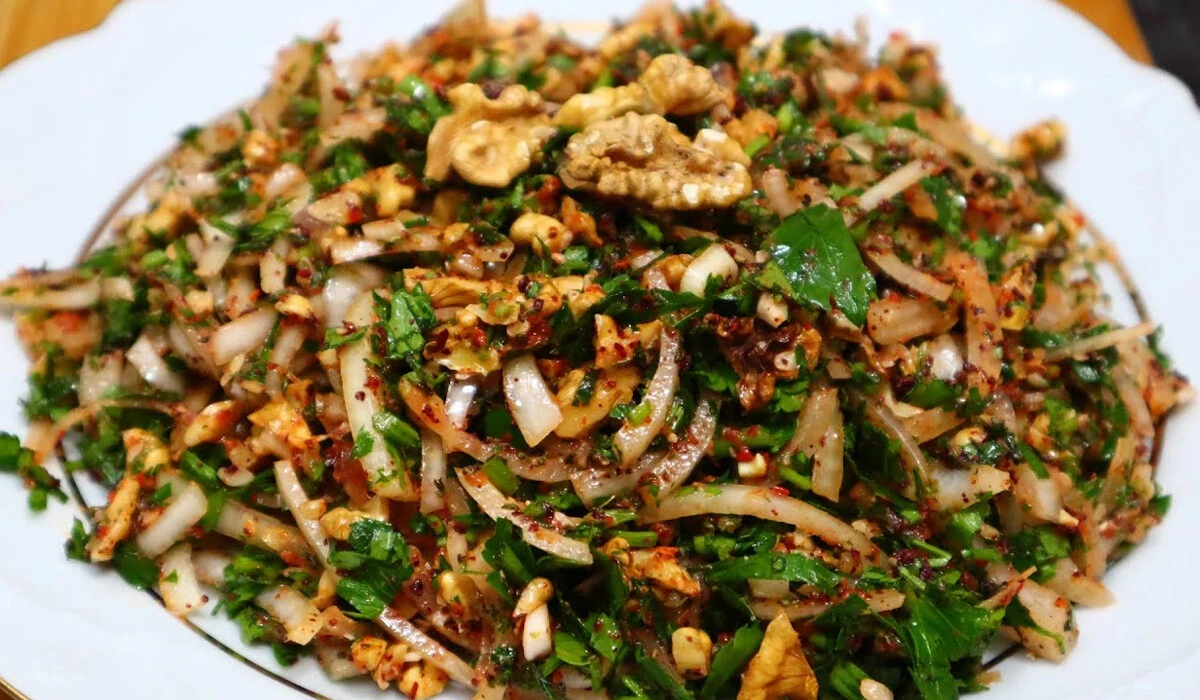 İftara özel lezzetli ve yapımı kolay birbirinden nefis 11 meze ve salata tarifi İftara özel lezzetli ve yapımı kolay birbirinden nefis 11 meze ve salata tarifi