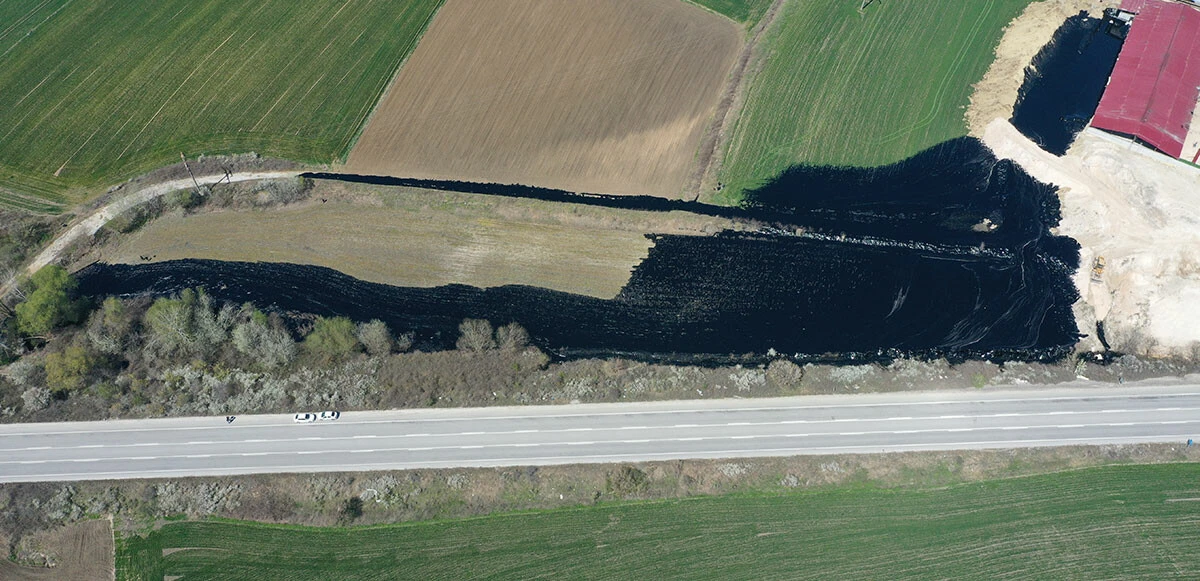 Edirne’de çevre katliamı: Tonlarca zift tarım alanına yayıldı