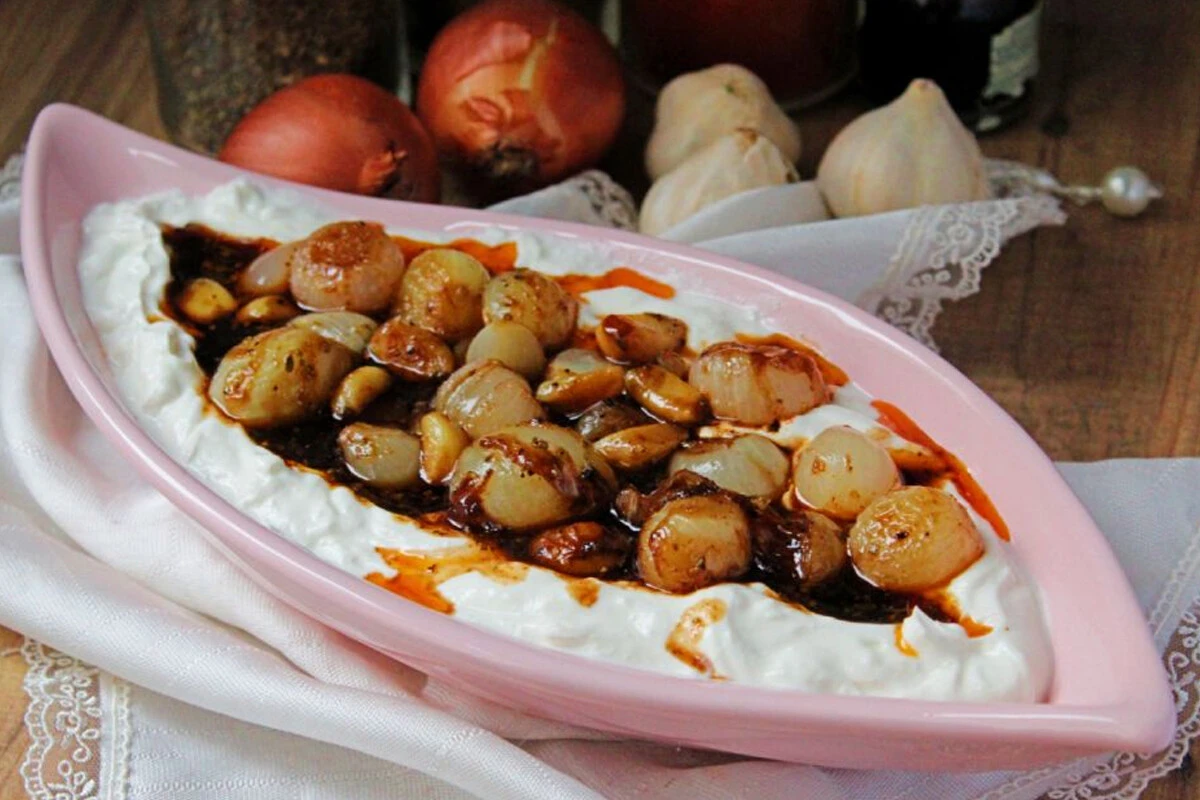 İftara özel lezzetli ve yapımı kolay birbirinden nefis 11 meze ve salata tarifi İftara özel lezzetli ve yapımı kolay birbirinden nefis 11 meze ve salata tarifi