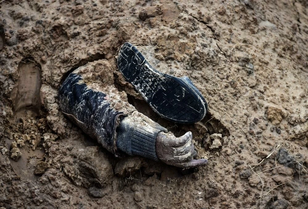 İrpin ve Buça'dan dehşet görüntüler: Cesetler mayınlar roketler...