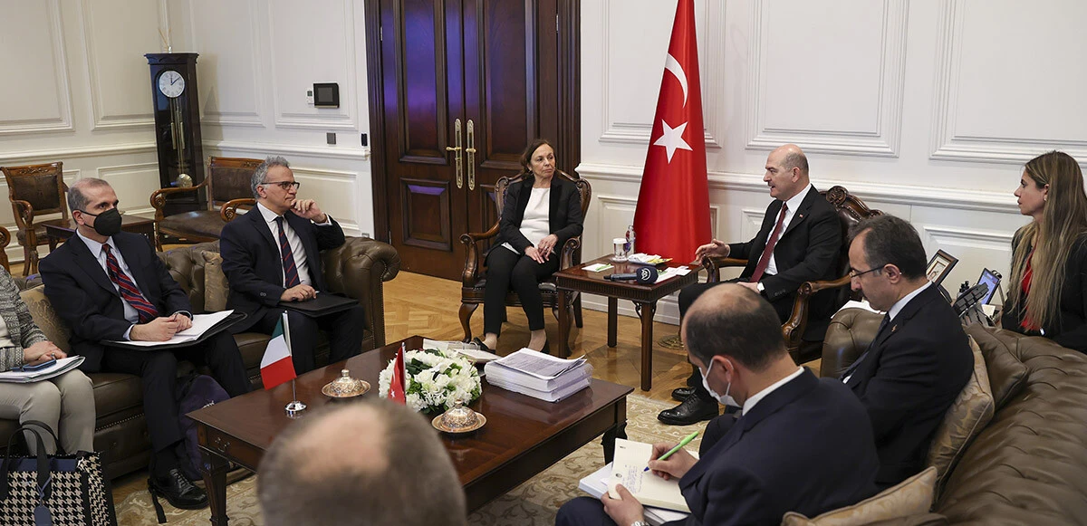 İtalya İçişleri Bakanı: Türkiye bizim için dost ülkedir