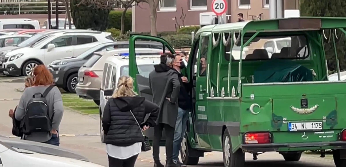 Koray Candemir’in annesi cam sildiği esnada düşerek hayatını kaybetti