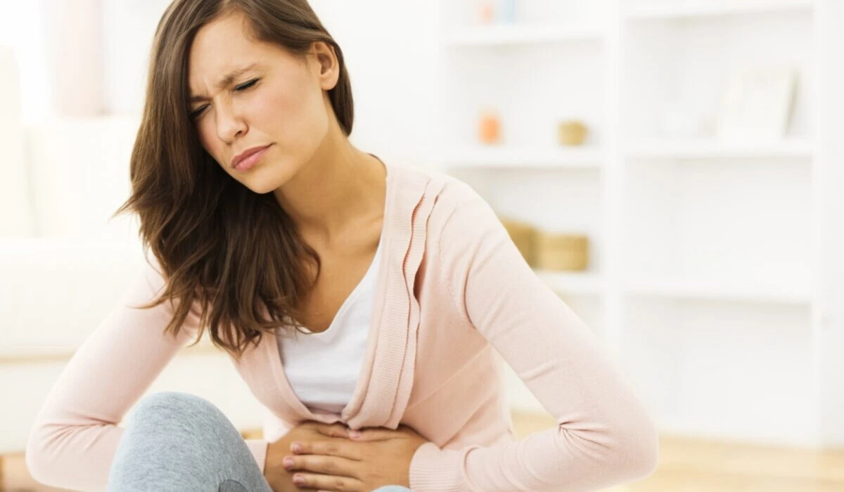 Oruçluyken mide rahatsızlığı yaşayanlar dikkat! Yanlış beslenme mide yanmasını tetikliyor Oruçluyken mide rahatsızlığı yaşayanlar dikkat! Yanlış beslenme mide yanmasını tetikliyor